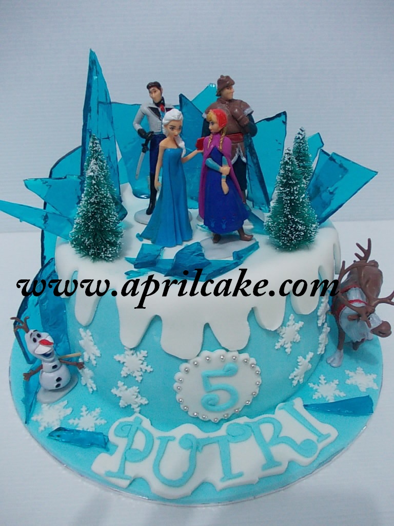 Frozen Cake Putri